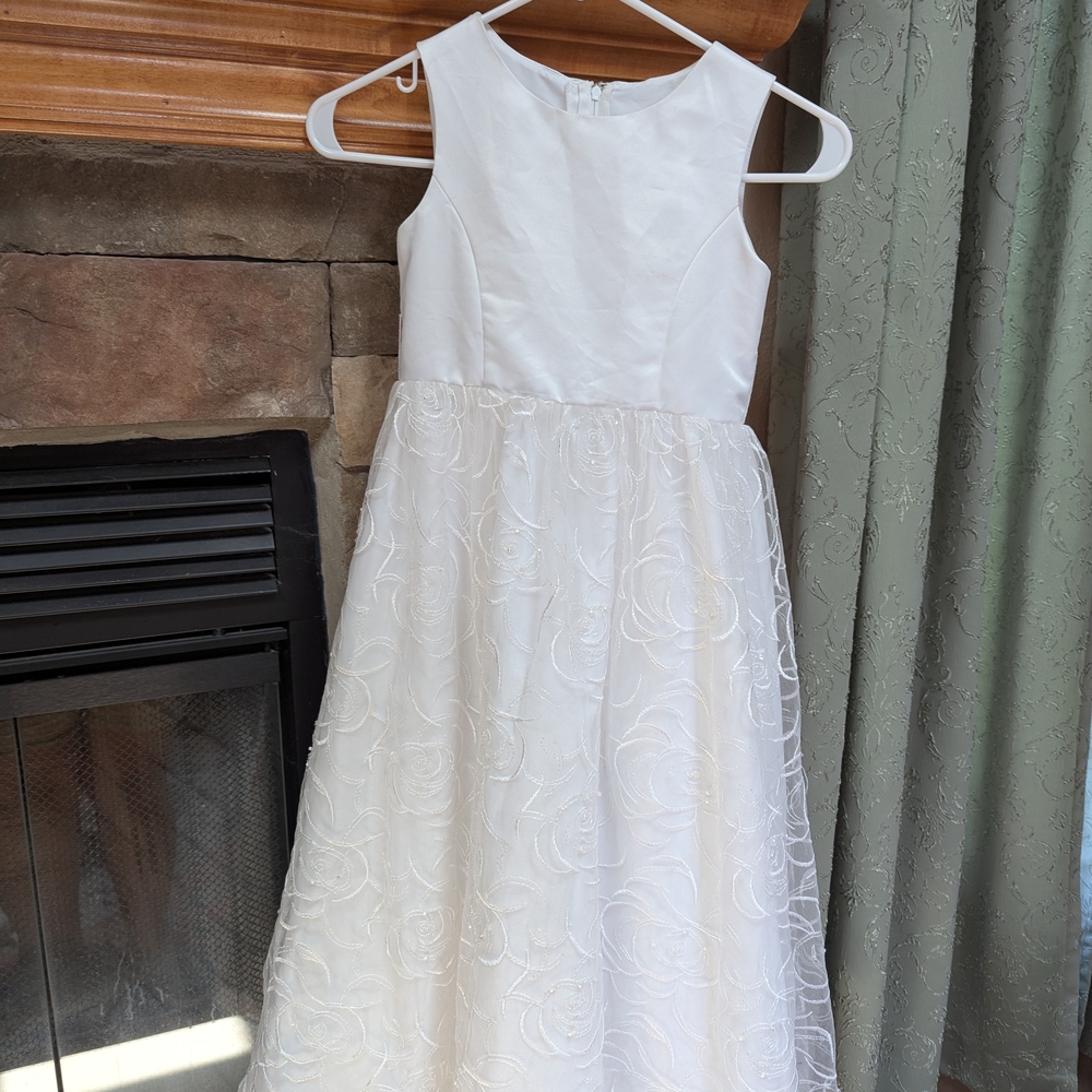 David's Bridal White Sleeveless A-Line Sundress
